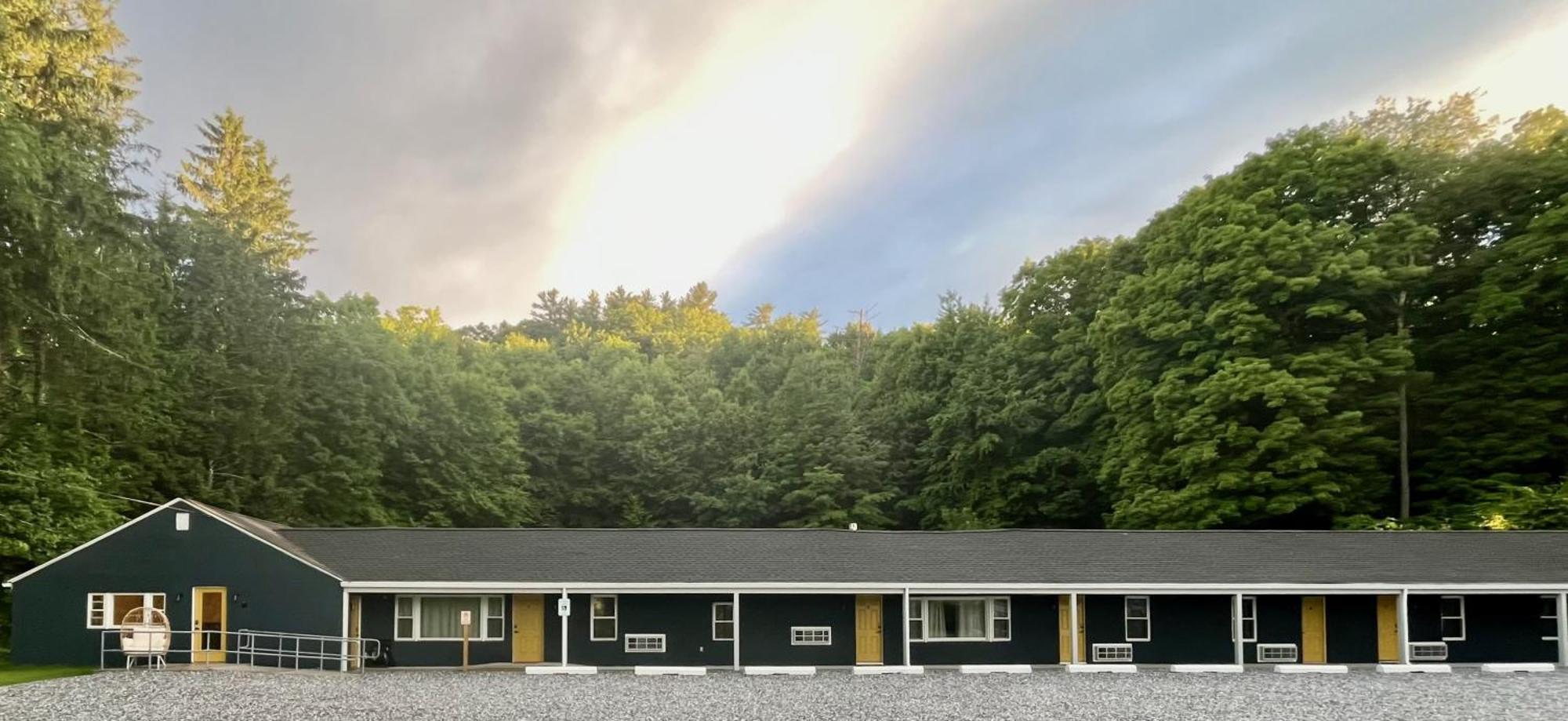 East Rock Inn Great Barrington Exteriör bild