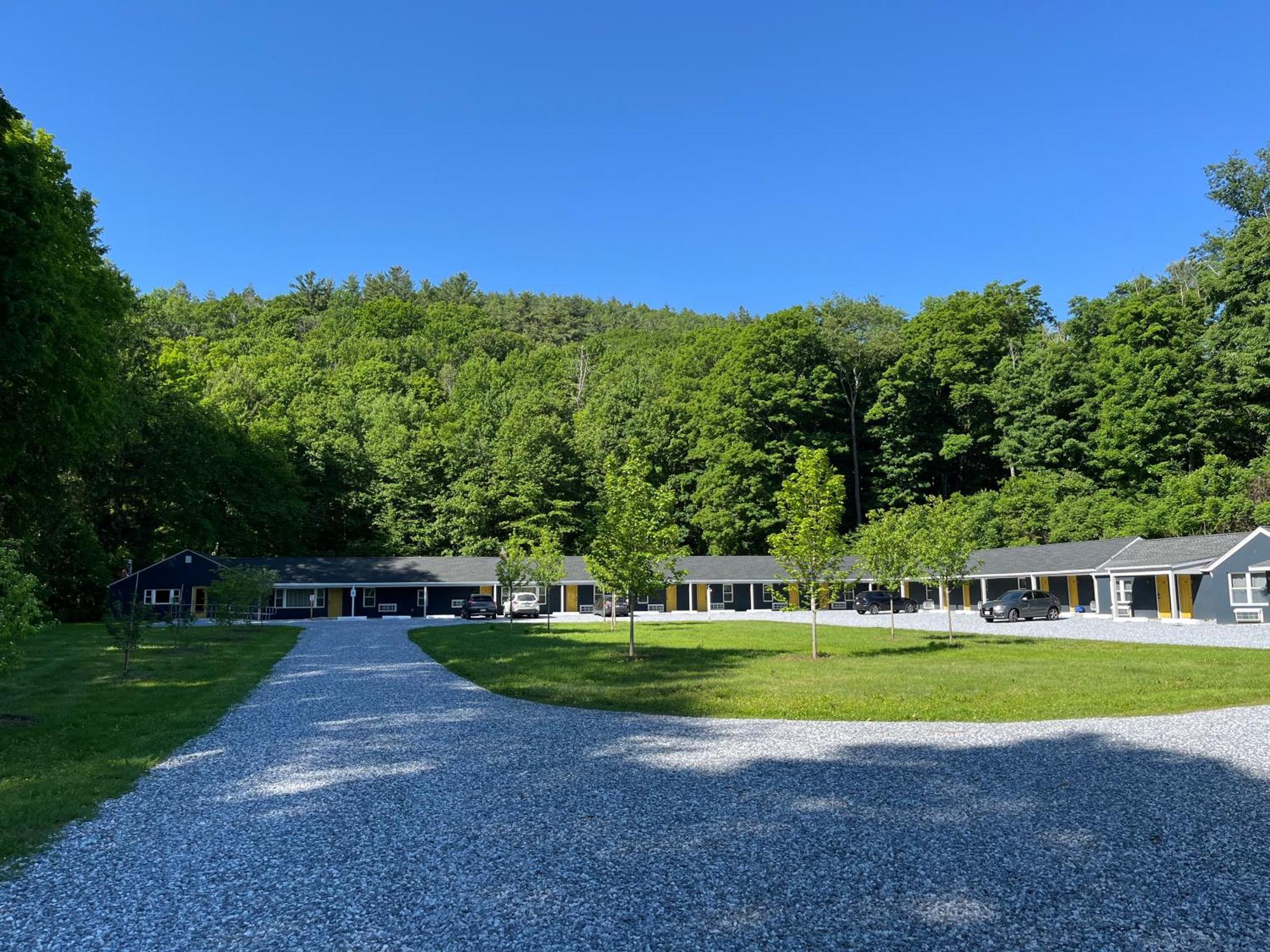 East Rock Inn Great Barrington Exteriör bild