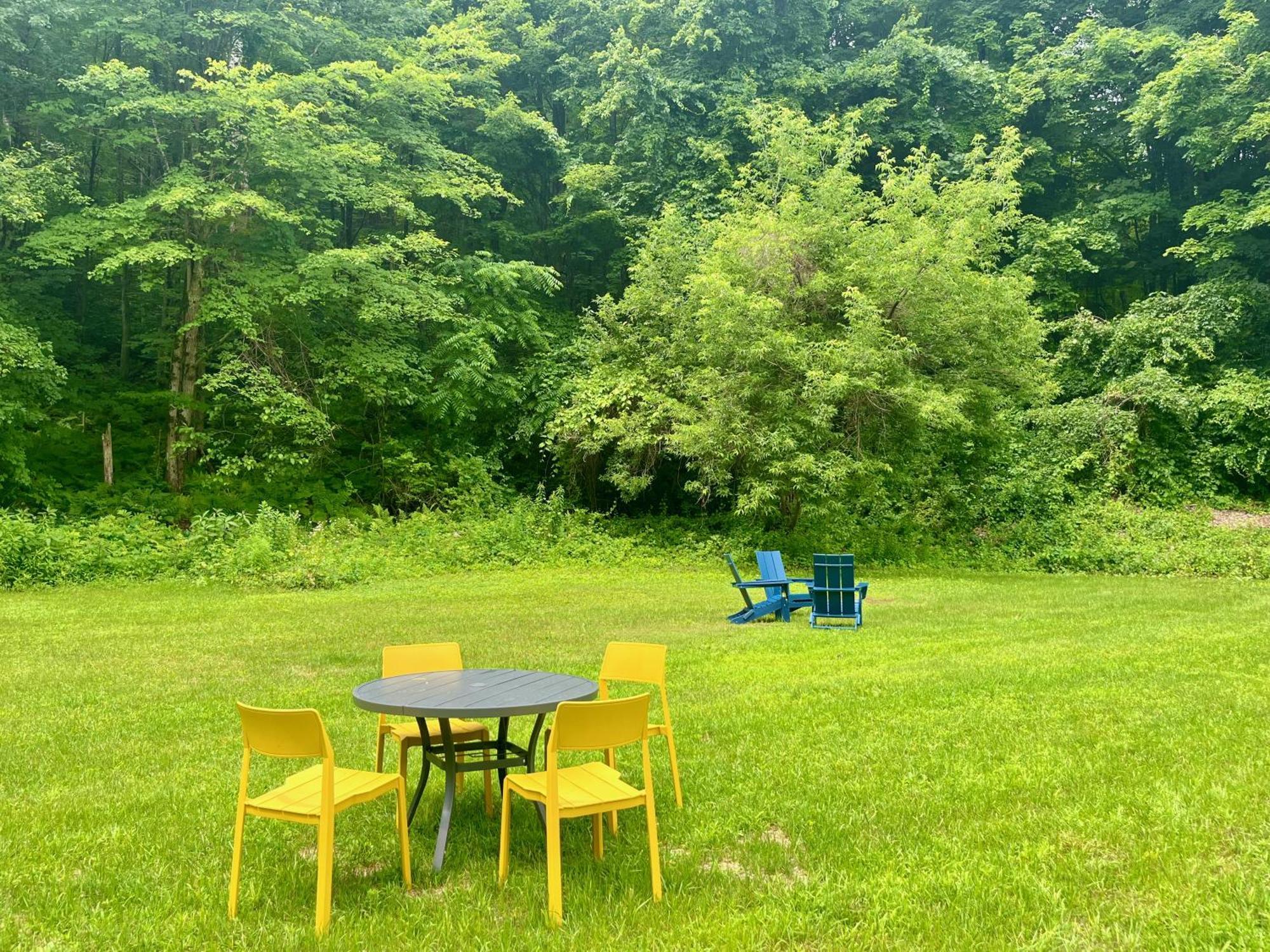 East Rock Inn Great Barrington Exteriör bild