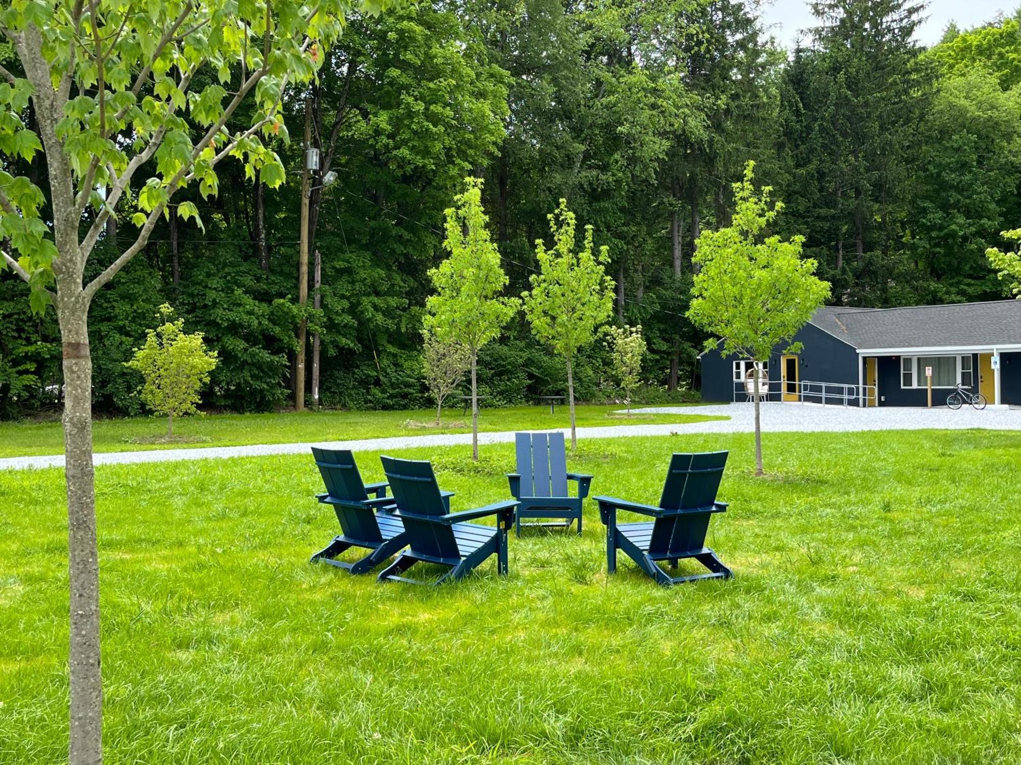 East Rock Inn Great Barrington Exteriör bild