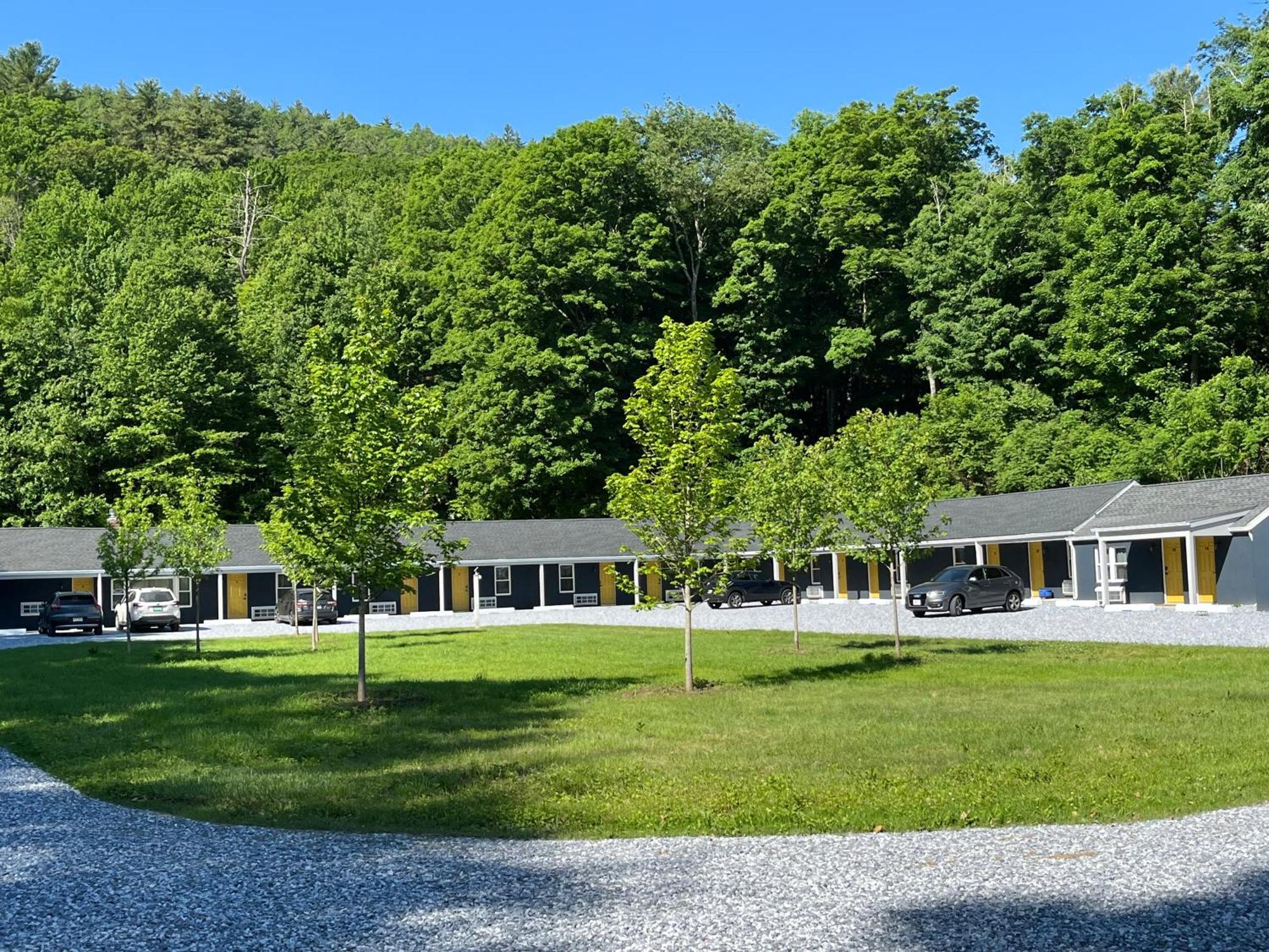 East Rock Inn Great Barrington Exteriör bild